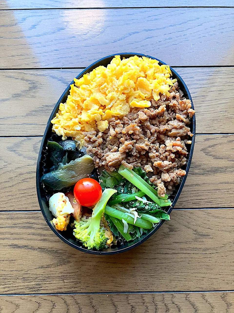 2色弁当|_emi_48.0517さん