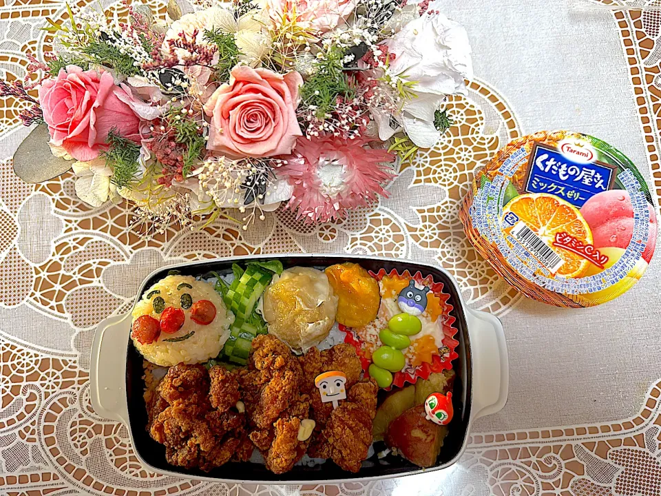 2025.11.2はアンパンマン入り唐揚げ弁当🌸|makoさん