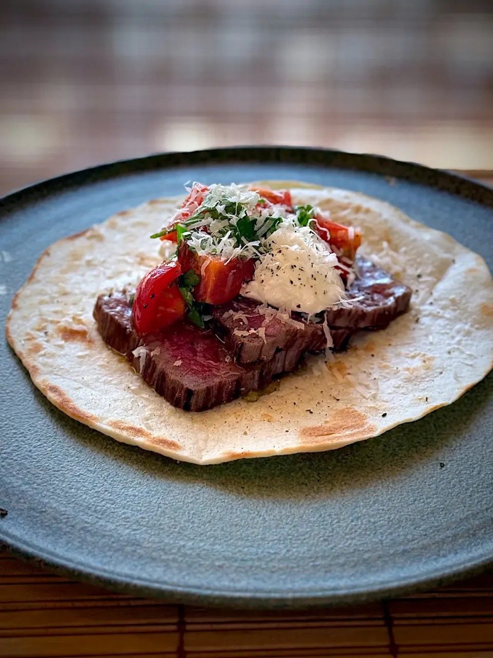 フラワートルティーヤ ローストビーフ|keisukeさん