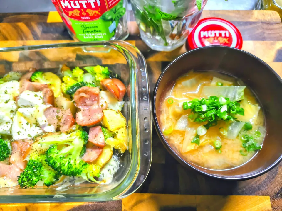 残り食材消化具沢山味噌汁|橘葵さん