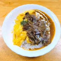 自作手作りオムハヤシライス|トヨシと申します。さん
