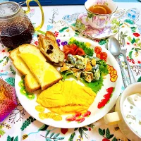 2025年11月23日 日曜日 ブランチ| ことちゃん（facebook坂田琴絵）さん