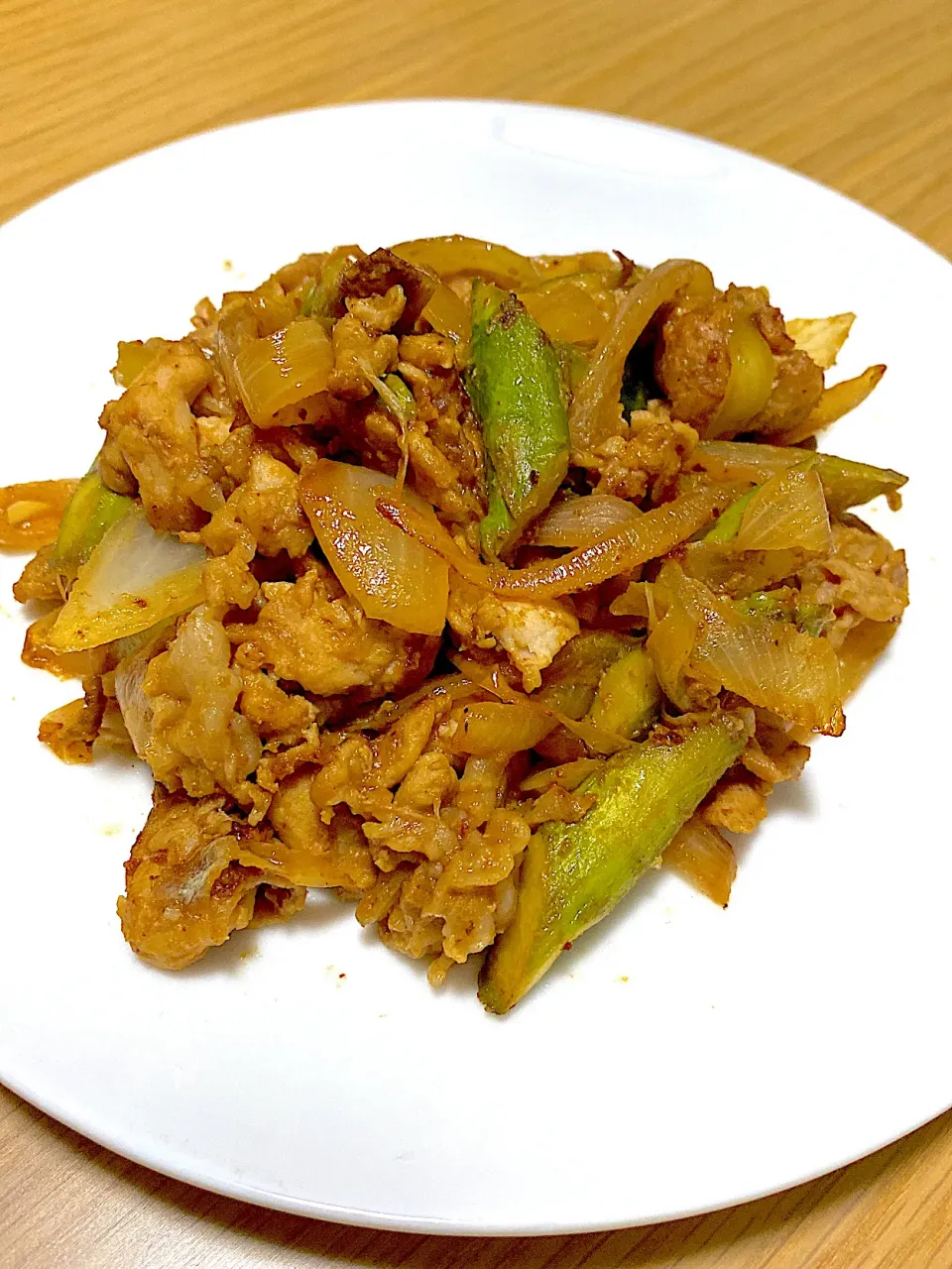 豚こまとアスパラガスの炒めもの|黒夜叉さん