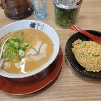 チャーハンラーメン🍜|みなまさん