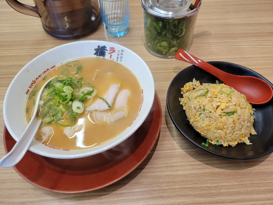 チャーハンラーメン🍜|みなまさん