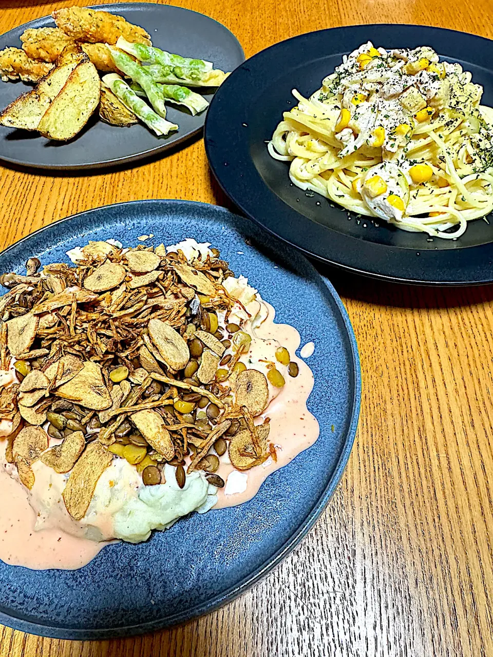 豆乳クリームパスタ
明太ポテサラ
ささみスティック、枝豆カリカリ揚げ、
北海道から送られてきた伯爵(男爵ではない)🥔を使ってフライドポテト|naoさん