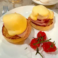 エッグベネディクト|流線形さん