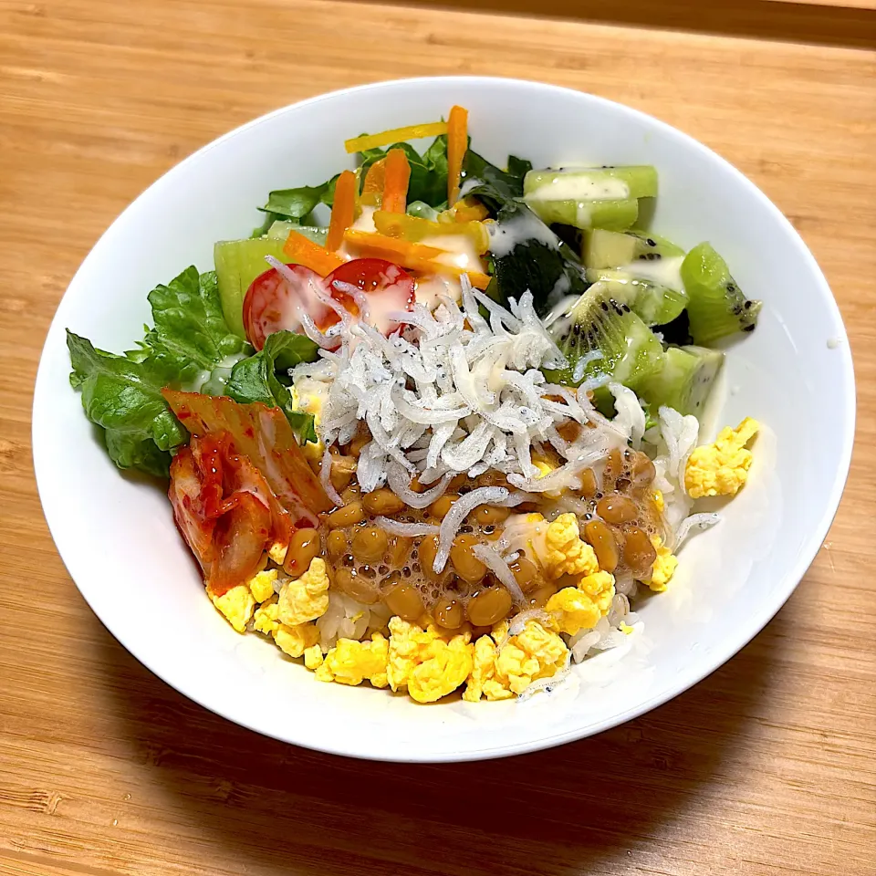 納豆しらすキムチ丼で朝ごはん|☺︎Forestさん