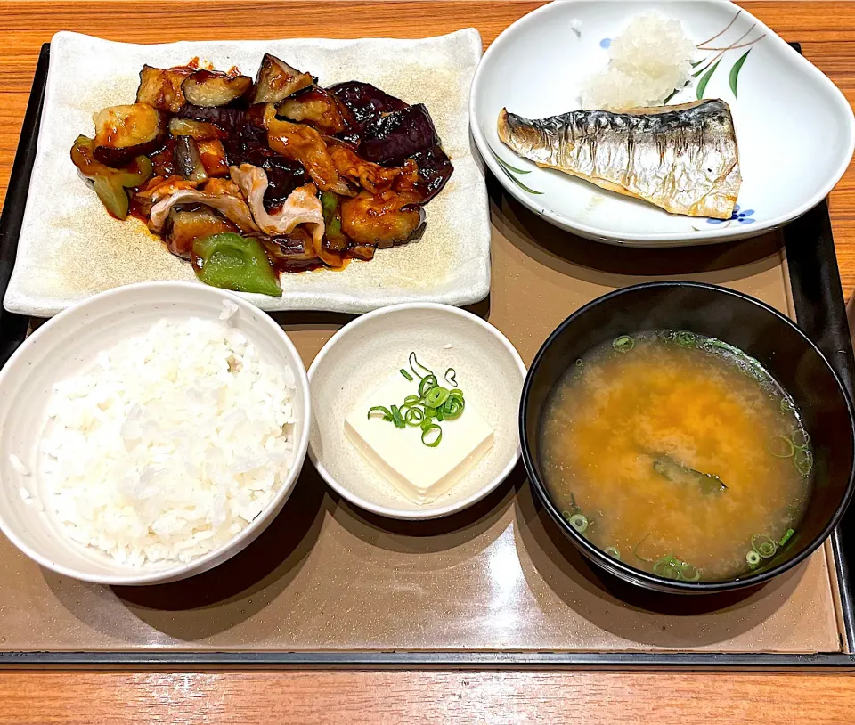 やよい軒 茄子味噌と焼魚の定食|四天王さん