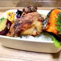 からあげ鮭のっけ弁当|まな☆さん