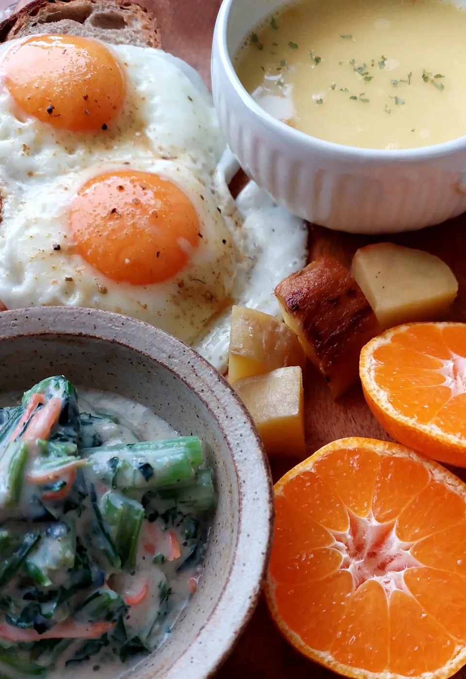 あさごはん🦊2025.11.28|きつねさん