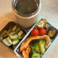 娘お弁当（焼き鮭）|takezooさん