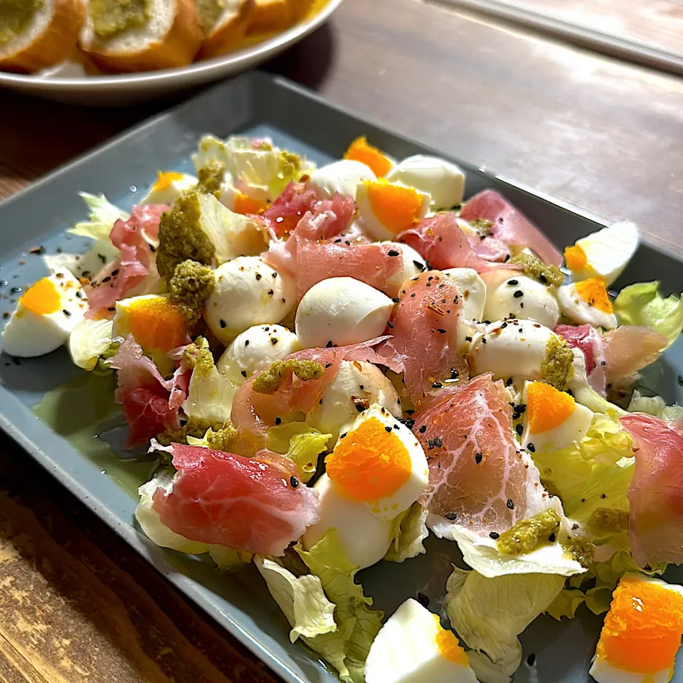 モッツァレラチーズのサラダ🥗|gohan♡さん