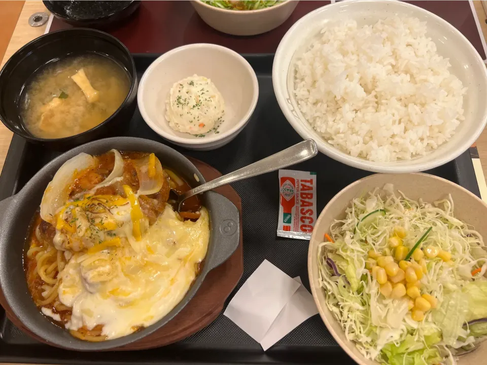 西条てっぱんナポリタン炙りチーズハンバーグ定食|takashiwagaさん