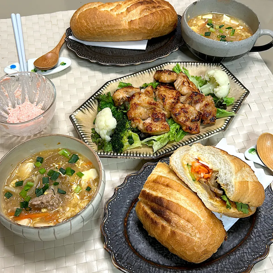 バインミー、サンラータン、鶏唐揚げ|kekekeさん