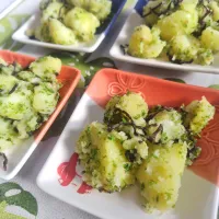 m.rafuさんの料理じゃがいも🥔の塩昆布青海苔和えです✨|rikako♪。.:＊さん