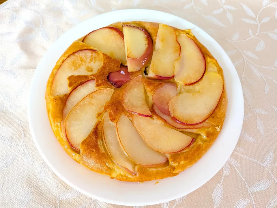 11/29のおやつ 🍎りんごパンケーキ|卯月さん
