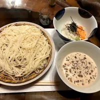 季節のつけ汁うどんと信州サーモン山掛け丼|しのぶさん