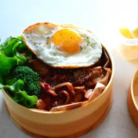 2025.11.28   ポークチャップ弁当🍱|na---n2846さん