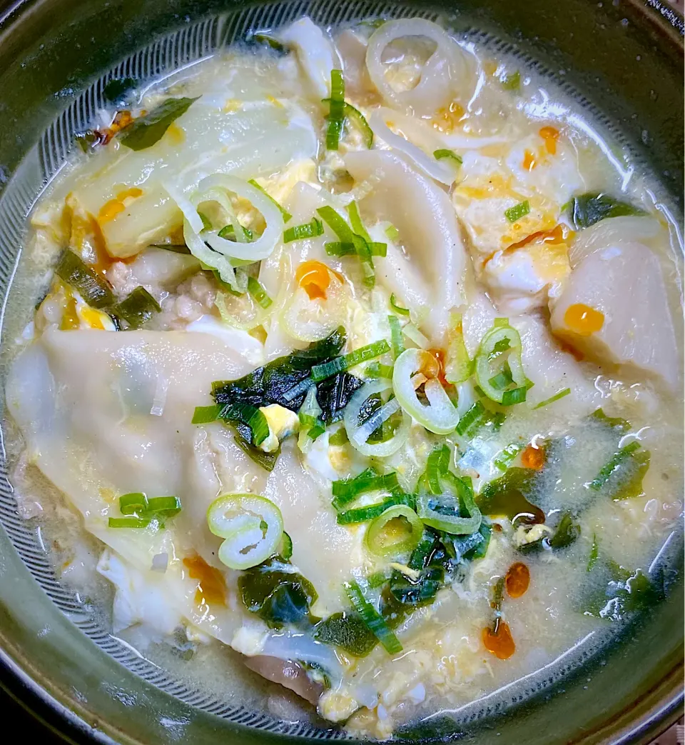 スープ餃子🍲🥟|すくらんぶるえっぐさん