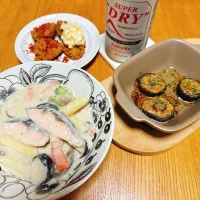 椎茸のガーリックバター焼き
鮭のクリーム煮
フライドチキンはタルタルかけたり、ｸﾘｽﾋﾟｰﾁｷﾝｼｰｽﾞﾆﾝｸﾞかけたり
🍻|naoさん