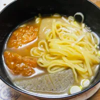 おでんの〆にラーメン。🍢🍜|ちはるさん