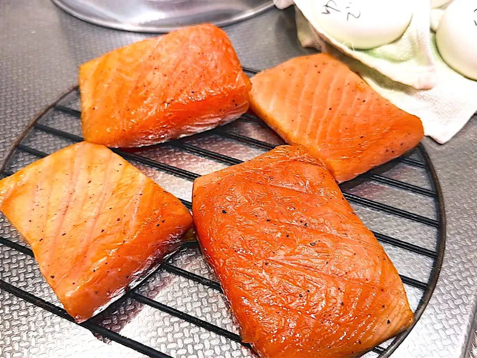 スモークサーモン（レシピあり）|ハガネメンタルさん
