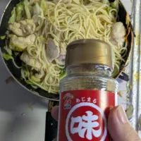 「あじまる」のうまあじガーリック調味料を使って、鶏肉とキャベツのガーリックパスタ。|おいはる　2023.09〜現在3年目さん