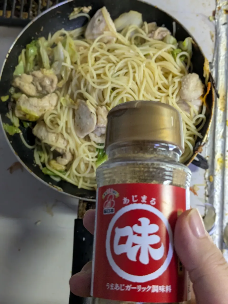 「あじまる」のうまあじガーリック調味料を使って、鶏肉とキャベツのガーリックパスタ。|おいはる　2023.09〜現在3年目さん