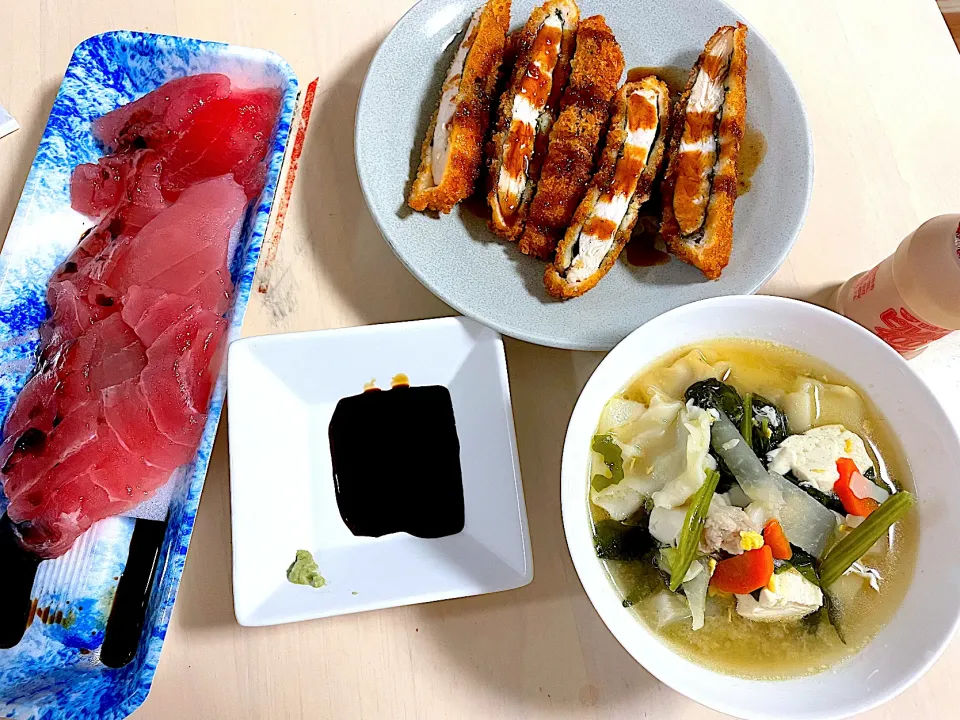 ワンタンスープ、きはだマグロ刺身、チキンのシソ巻きフライ|pepiさん
