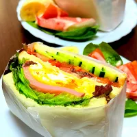 ミックス詰め込みわんぱくサンド|tap.rinさん