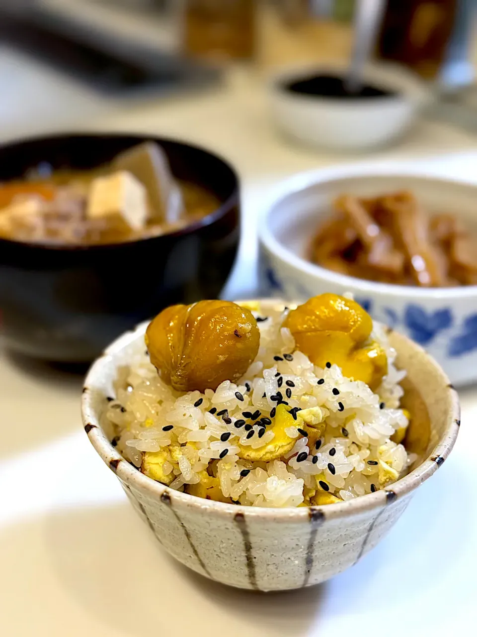 ひろりん便　ひろりん邸のお庭の栗で栗おこわ作りました🌰|由美さん