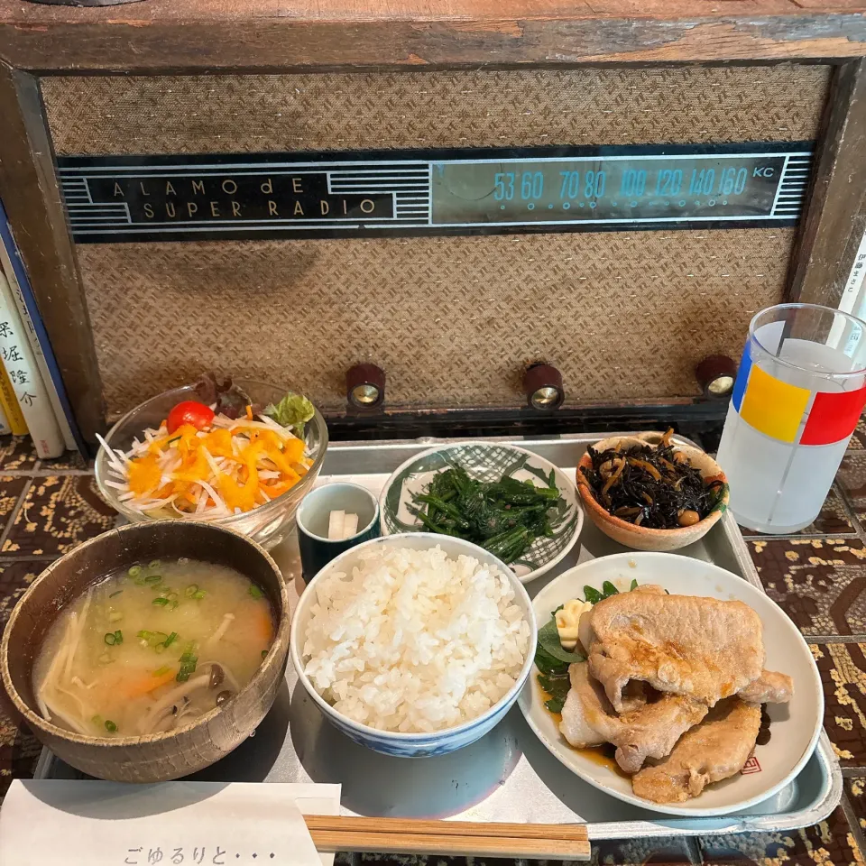 豚のしょうが焼き定食|ちゃみこさん