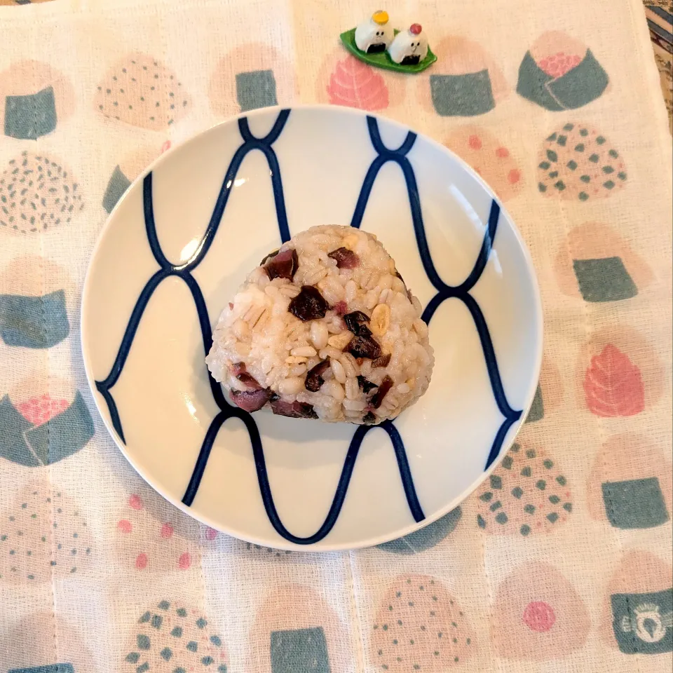 しば漬けたぬきおにぎり🍙|naonaomimichanさん