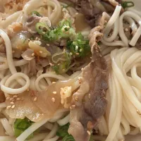 吉野家の冷凍牛丼の具でうどん|ハンバーグうーたんさん