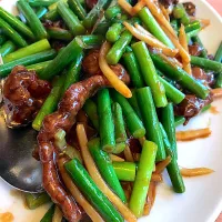 ぎゅうにくとにんにくのめいため|よっしいださん