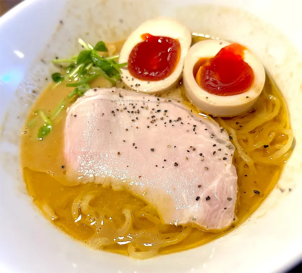 美咲鶏コンソメポタージュ中華そば🍜|toshi,I🍴さん