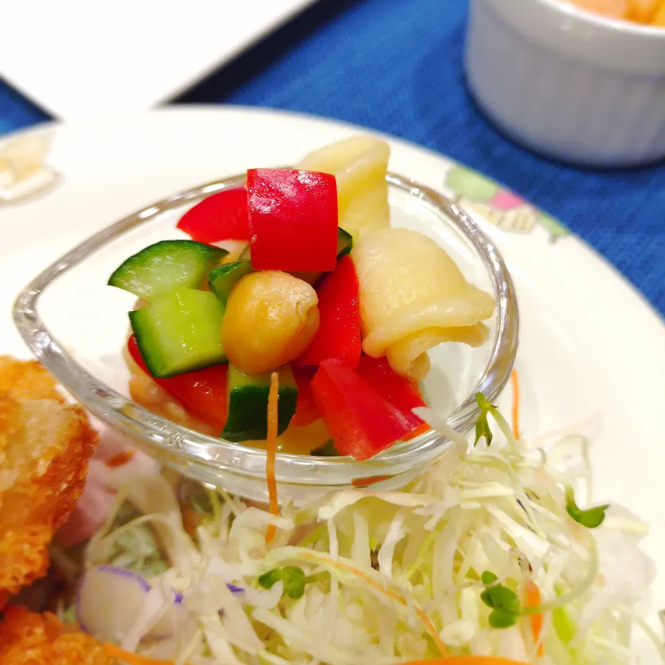 パプリカとミックスビーンズのサラダ|あゆみ│ハレシピさん