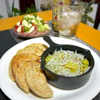 ネギとしらすのアヒージョと山盛りサラダ|みっきーさん