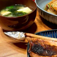 豆腐とわかめのお味噌汁|おさかなさん