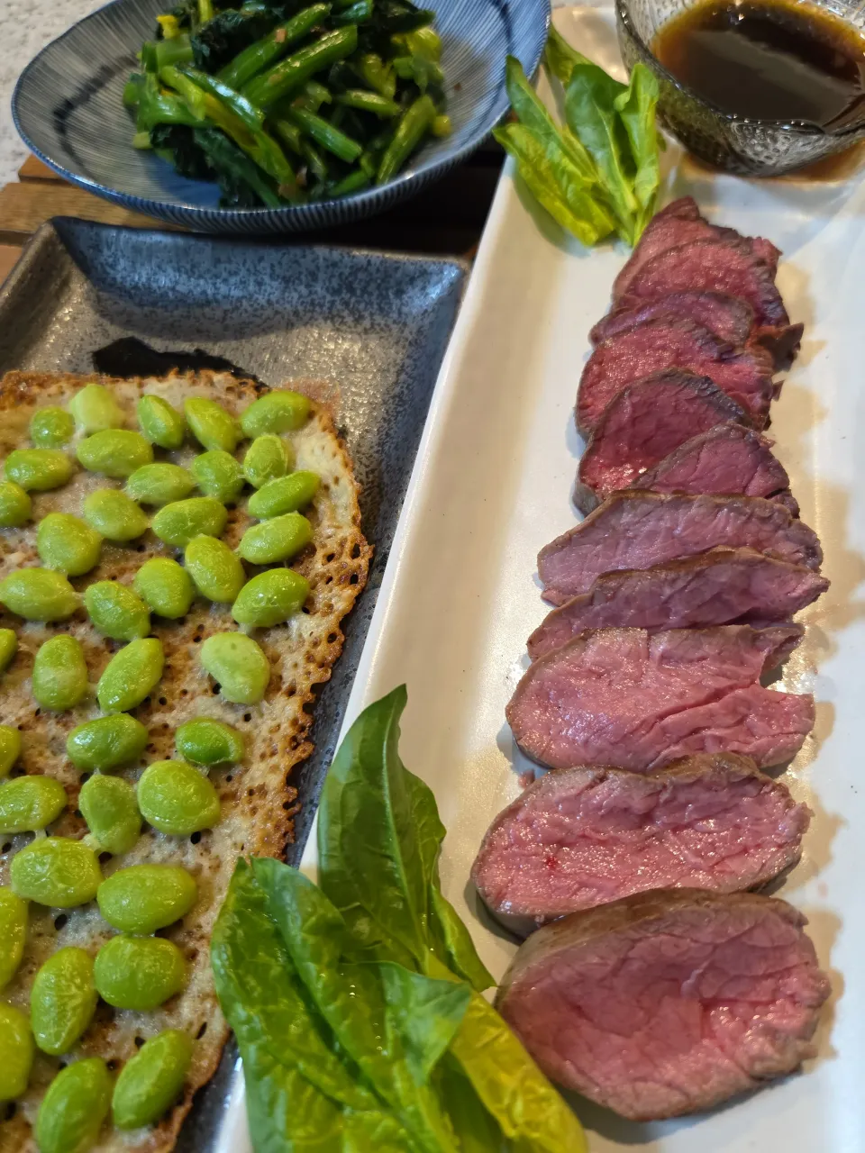 馬肉のローストと枝豆チーズせん餅|aoiさん