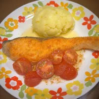 サーモンのムニエルとマッシュポテトに初挑戦|masaさん