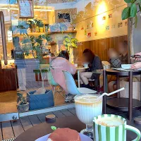 カフェでのティータイム| ただの栄養士さん