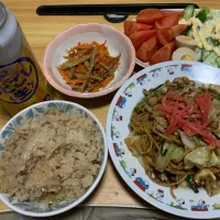 夕飯。栗炊き込みご飯と焼そば|料理好きなじいさまさん