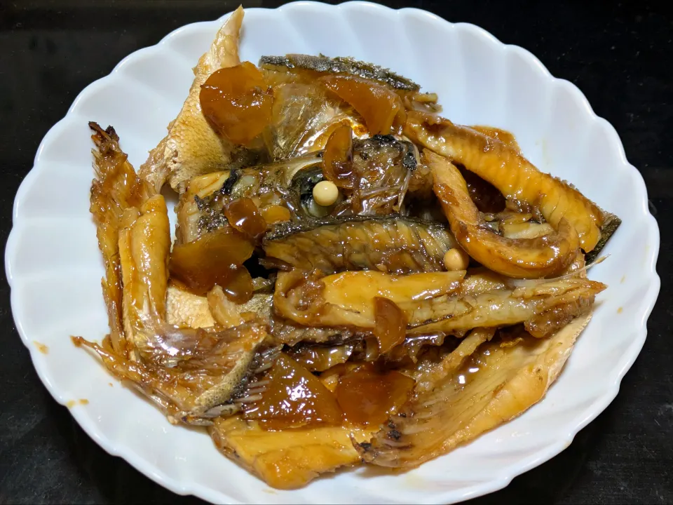 ヒラスズキのアラ煮付け|macoZyさん