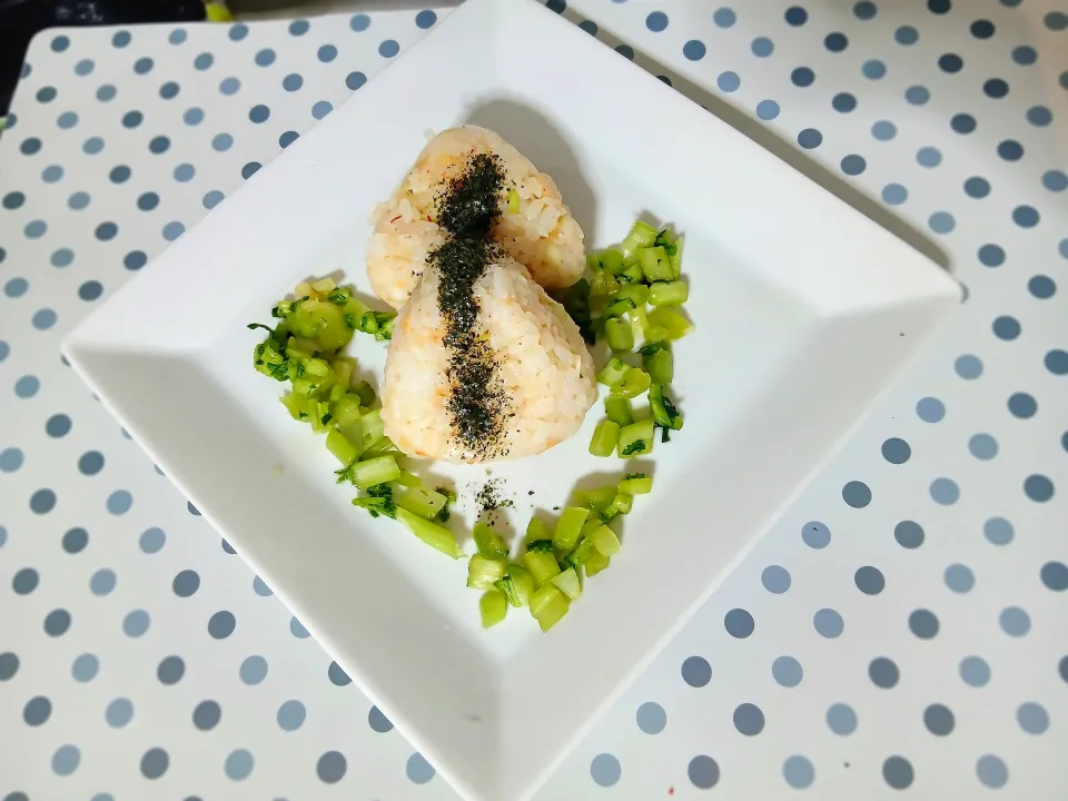 ヒガシマルでおにぎり( *´艸)|ぽんすけさん