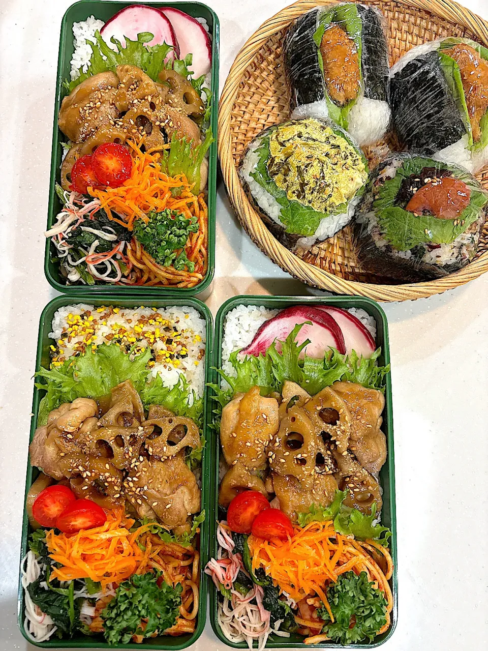 2025,12,01 蓮根と鶏🐓炒めお弁当さん🍱|kayoo_ch517♡3太郎1姫２モル♡81line Maさん