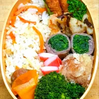 炊き込みご飯弁当🍱|にゃん(=^・^=)さん
