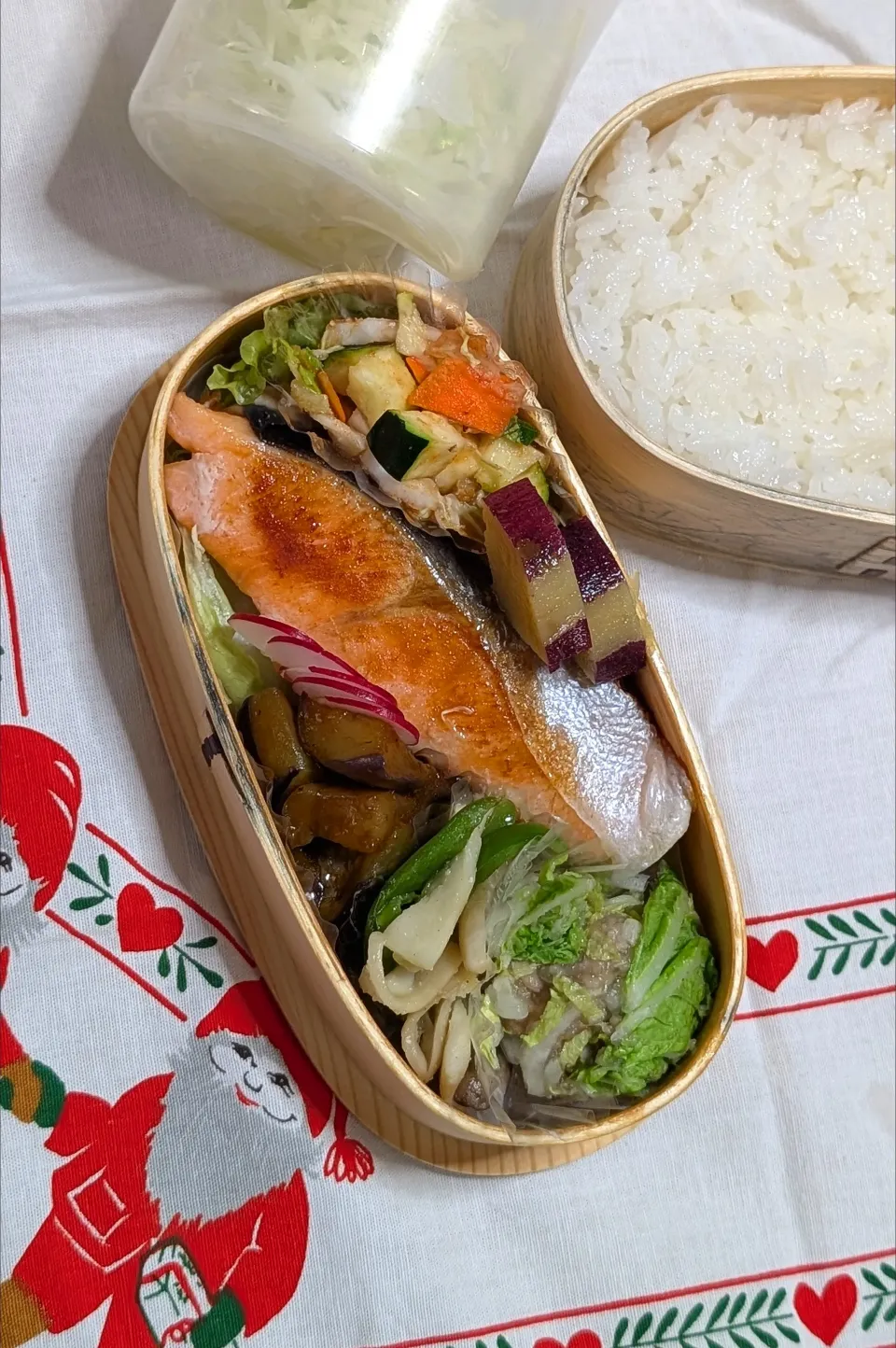 本日のお弁当〜鮭弁！|f.1125beさん