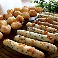 ＊ミニポンデケージョ🧀＆黒ごまチーズスティック🥖＊| ＊抹茶＊さん